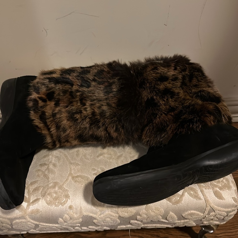 Stuart Weitzman Real Rabbit Fur/Suede Pull On Boo… - image 4